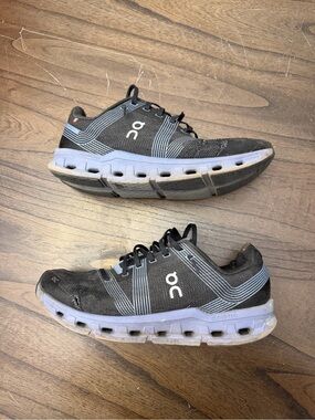 On Running Men's Running Shoes in Black and Light Blue